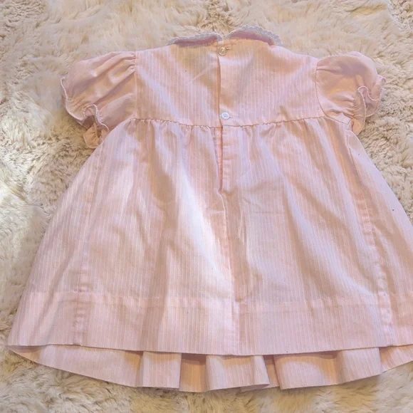 Vintage Pink Smocked Embroidery Baby Dress 6-9 months - Picture 4 of 4